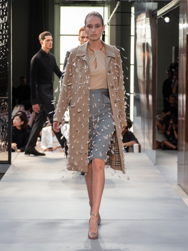 バーバリー(BURBERRY) 2019年春夏ウィメンズコレクション  - 写真52