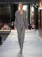 バーバリー 19春夏ウィメンズコレクション - 英国の折衷主義を讃えて、リカルド・ティッシ初シーズン｜写真12