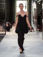 バーバリー 19春夏ウィメンズコレクション - 英国の折衷主義を讃えて、リカルド・ティッシ初シーズン｜写真18