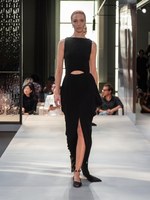 バーバリー 19春夏ウィメンズコレクション - 英国の折衷主義を讃えて、リカルド・ティッシ初シーズン｜写真19