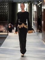 バーバリー 19春夏ウィメンズコレクション - 英国の折衷主義を讃えて、リカルド・ティッシ初シーズン｜写真21