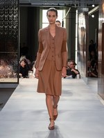 バーバリー 19春夏ウィメンズコレクション - 英国の折衷主義を讃えて、リカルド・ティッシ初シーズン｜写真46