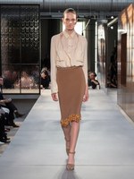 バーバリー 19春夏ウィメンズコレクション - 英国の折衷主義を讃えて、リカルド・ティッシ初シーズン｜写真49