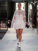 バーバリー 19春夏ウィメンズコレクション - 英国の折衷主義を讃えて、リカルド・ティッシ初シーズン｜写真56