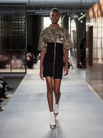 バーバリー 19春夏ウィメンズコレクション - 英国の折衷主義を讃えて、リカルド・ティッシ初シーズン｜写真60