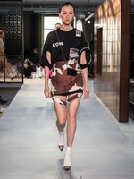 バーバリー 19春夏ウィメンズコレクション - 英国の折衷主義を讃えて、リカルド・ティッシ初シーズン｜写真67