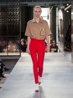 バーバリー 19春夏ウィメンズコレクション - 英国の折衷主義を讃えて、リカルド・ティッシ初シーズン｜写真81