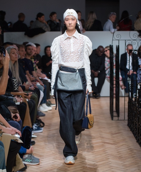 ジェイ ダブリュー アンダーソン(JW Anderson) 2019年春夏ウィメンズコレクション  - 写真18