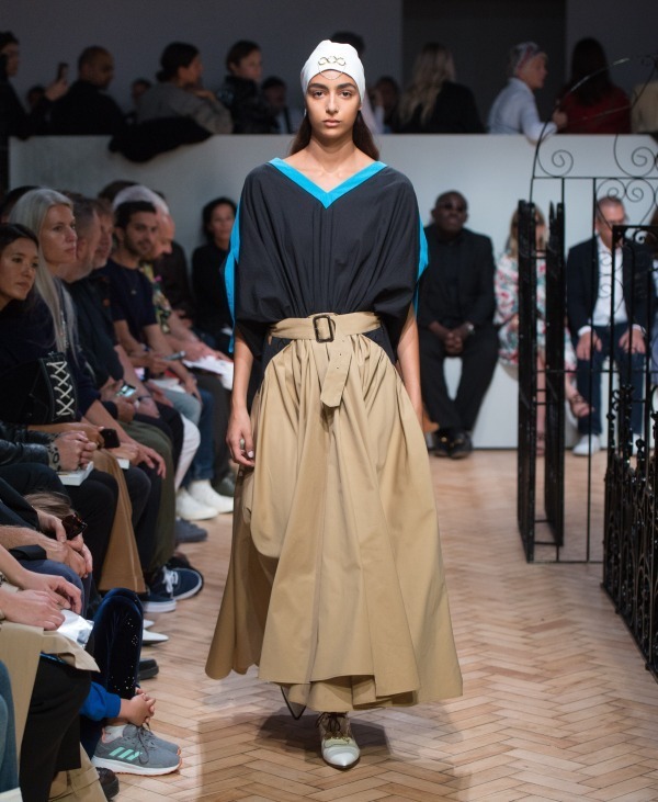 ジェイ ダブリュー アンダーソン(JW Anderson) 2019年春夏ウィメンズコレクション  - 写真25