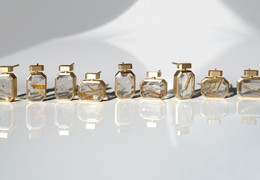 トーカティブ、”香水瓶”をイメージしたジュエリーに新作 - 黄金の針が舞い散るような天然石｜写真2