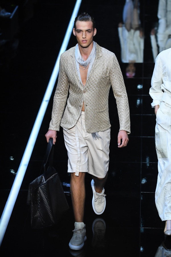 エンポリオ アルマーニ(EMPORIO ARMANI) 2019年春夏メンズコレクション  - 写真51