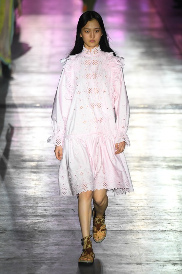 アルベルタ フェレッティ(ALBERTA FERRETTI) 2019年春夏ウィメンズコレクション  - 写真25