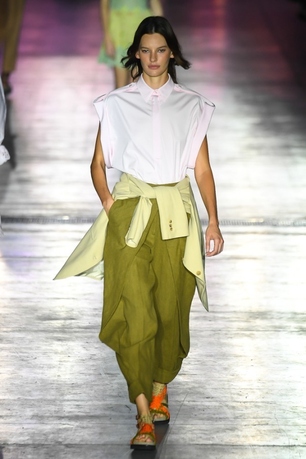 アルベルタ フェレッティ(ALBERTA FERRETTI) 2019年春夏ウィメンズコレクション  - 写真26
