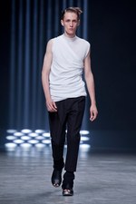 リック・オウエンス 2013年春夏コレクション - 男性の持つ、信念と芯の強さをデザインに｜写真6