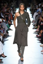 マックスマーラ 2019年春夏コレクション - アイデア次第でクラシックはもっと楽しいものになる｜写真23