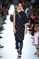 マックスマーラ 2019年春夏コレクション - アイデア次第でクラシックはもっと楽しいものになる｜写真33