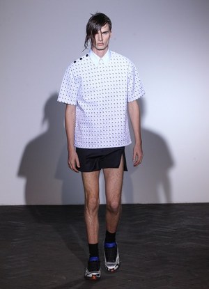 ラフ シモンズ 2013年春夏メンズコレクション - 中性的な魅力にあふれた、少年たちの儚い美｜写真12