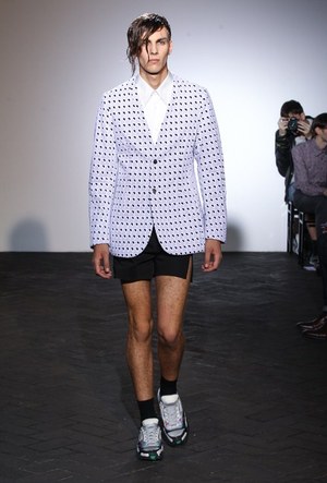 ラフ シモンズ 2013年春夏メンズコレクション - 中性的な魅力にあふれた、少年たちの儚い美｜写真14