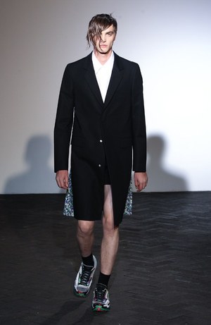 ラフ シモンズ 2013年春夏メンズコレクション - 中性的な魅力にあふれた、少年たちの儚い美｜写真36