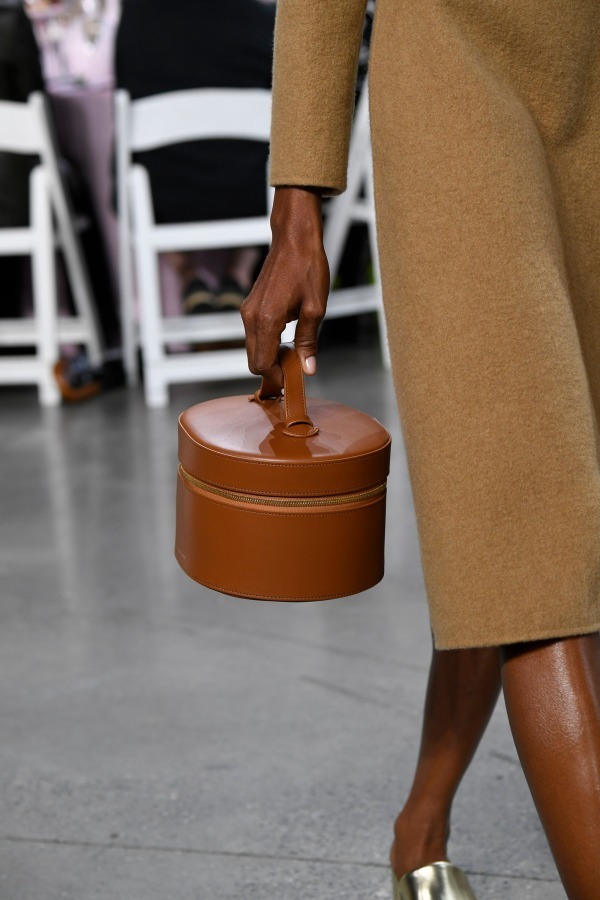 マンサー ガブリエル(MANSUR GAVRIEL) 2018-19年秋冬ウィメンズコレクション  - 写真28