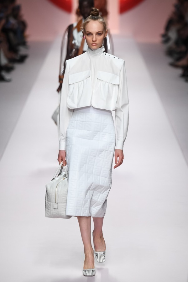 フェンディ(FENDI) 2019年春夏ウィメンズコレクション  - 写真3