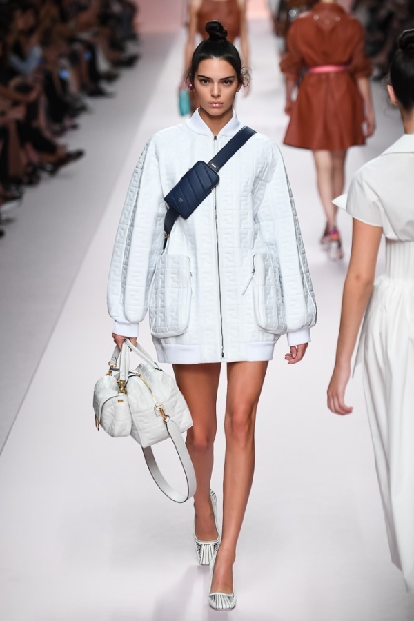 フェンディ(FENDI) 2019年春夏ウィメンズコレクション シルエット - 写真6