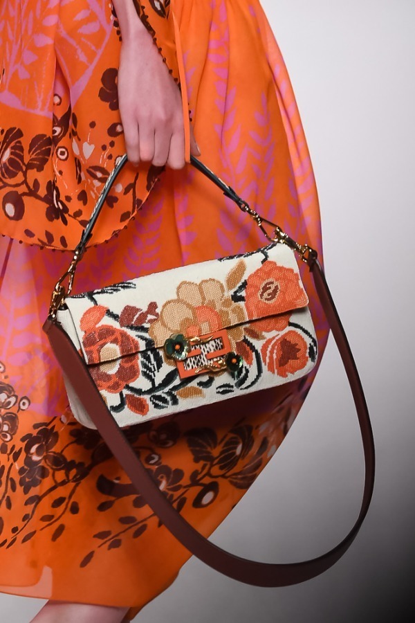 フェンディ(FENDI) 2019年春夏ウィメンズコレクション  - 写真30