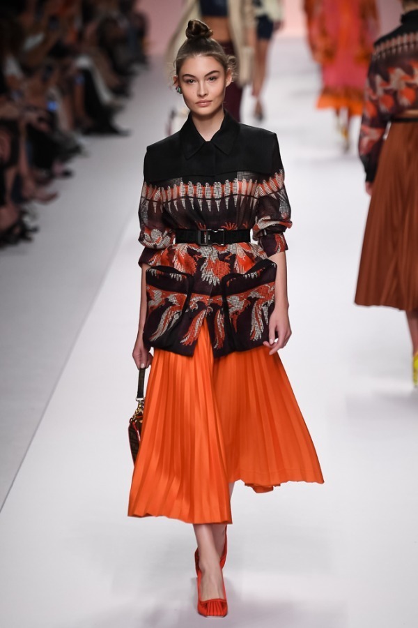 フェンディ(FENDI) 2019年春夏ウィメンズコレクション シルエット - 写真20