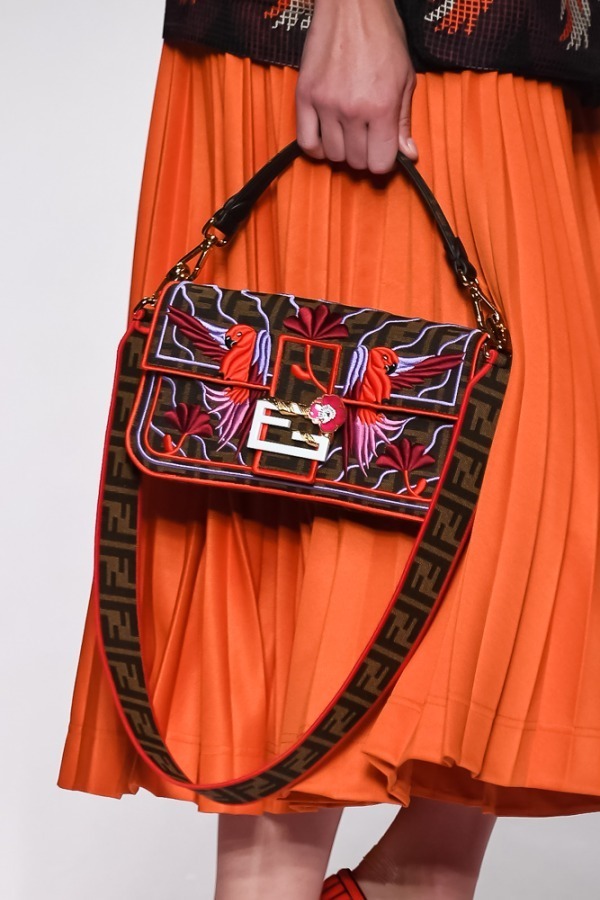 フェンディ(FENDI) 2019年春夏ウィメンズコレクション  - 写真35