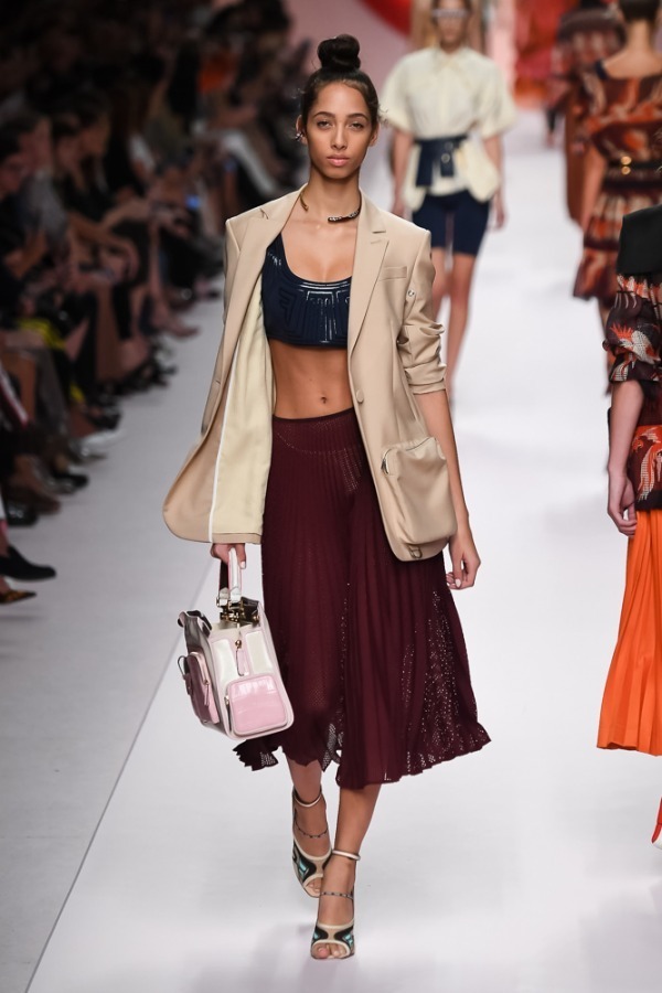 フェンディ(FENDI) 2019年春夏ウィメンズコレクション  - 写真36