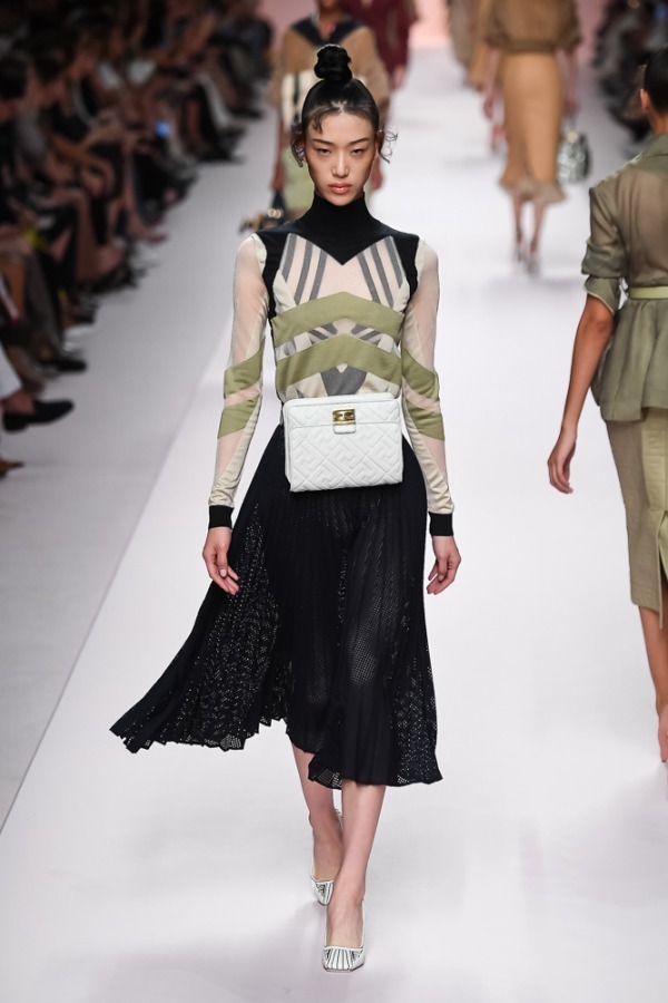 フェンディ(FENDI) 2019年春夏ウィメンズコレクション  - 写真54