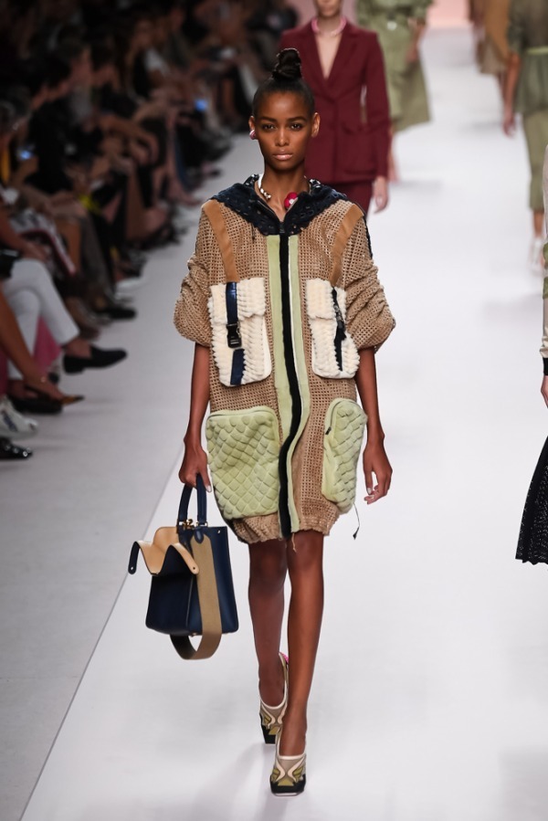 フェンディ(FENDI) 2019年春夏ウィメンズコレクション  - 写真56