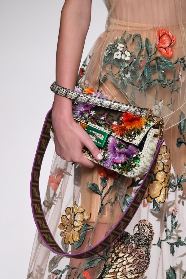 フェンディ(FENDI) 2019年春夏ウィメンズコレクション  - 写真78