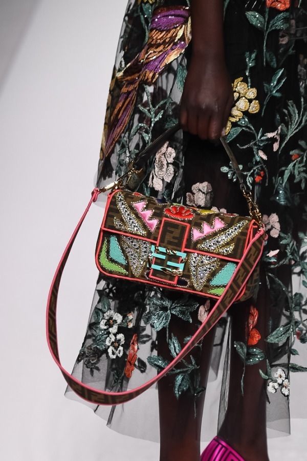 フェンディ(FENDI) 2019年春夏ウィメンズコレクション  - 写真80