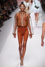 フェンディ 2019年春夏コレクション - 機能性と洗練さは両立する｜写真13