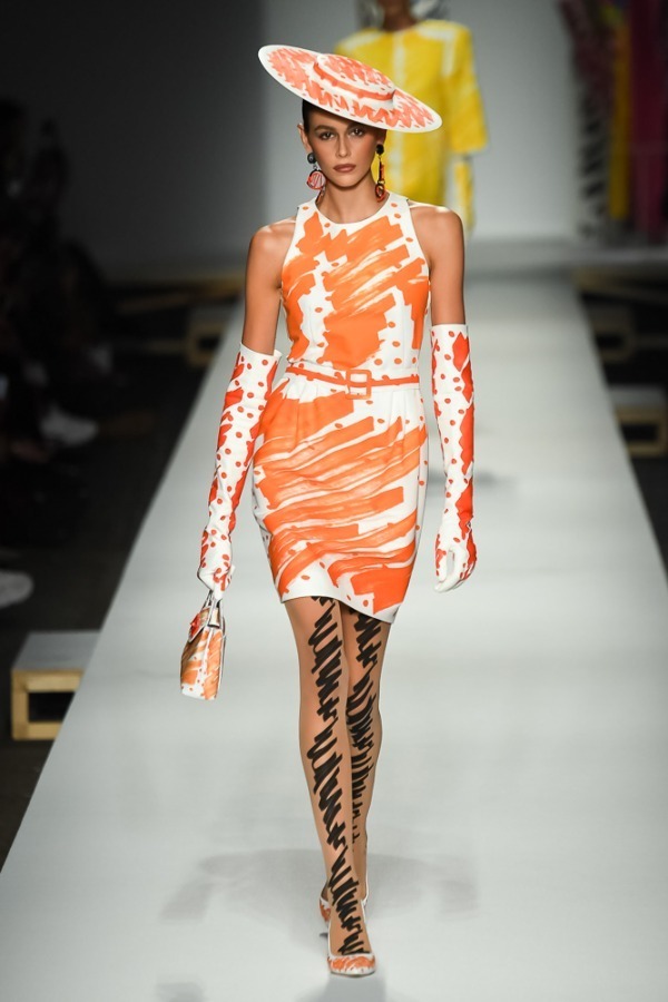 モスキーノ 2019年春夏<span>コレクション</span> - 写真4