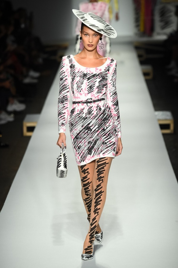 モスキーノ 2019年春夏<span>コレクション</span> - 写真14