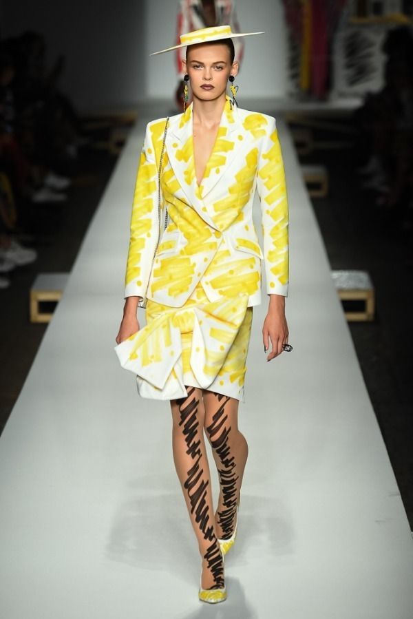 モスキーノ 2019年春夏<span>コレクション</span> - 写真18