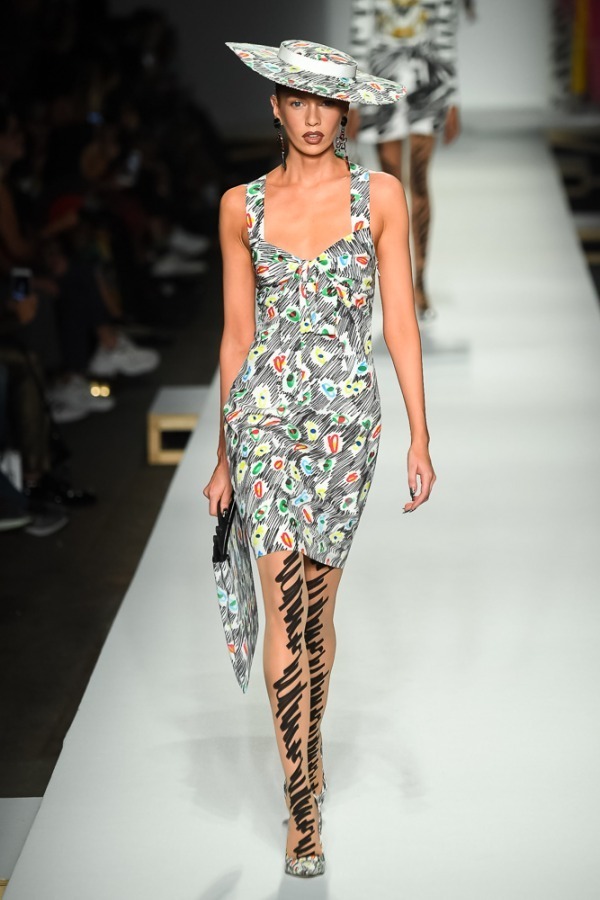 モスキーノ 2019年春夏<span>コレクション</span> - 写真33