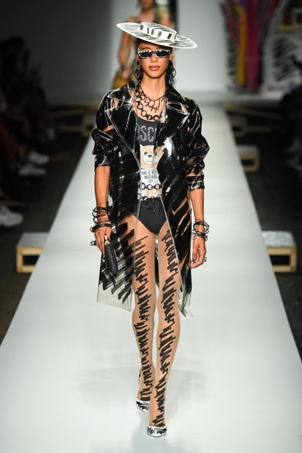 モスキーノ(MOSCHINO) 2019年春夏ウィメンズコレクション  - 写真38