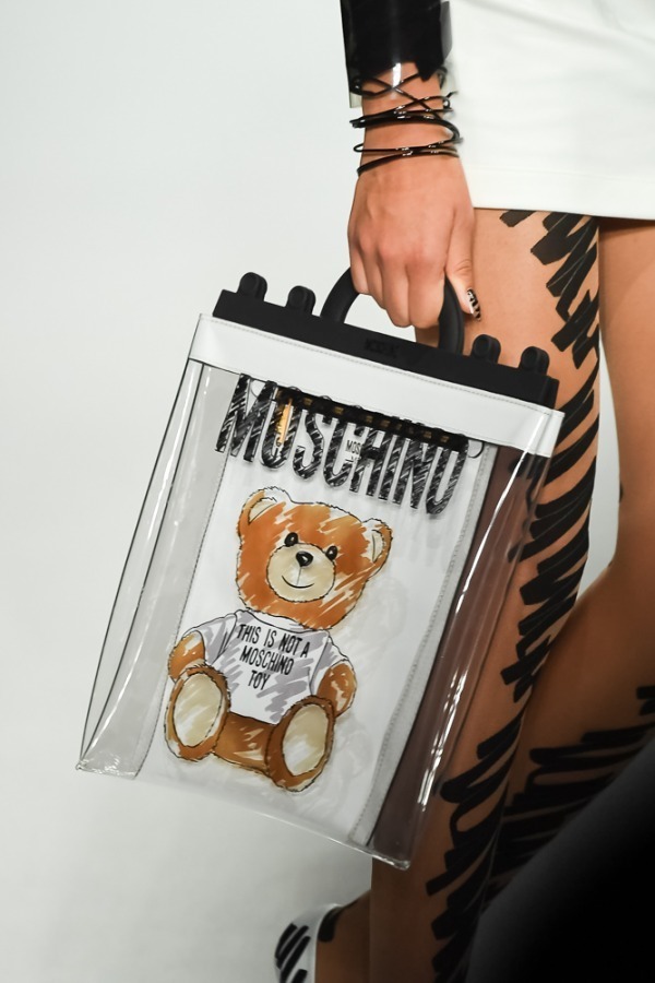 モスキーノ(MOSCHINO) 2019年春夏ウィメンズコレクション  - 写真42