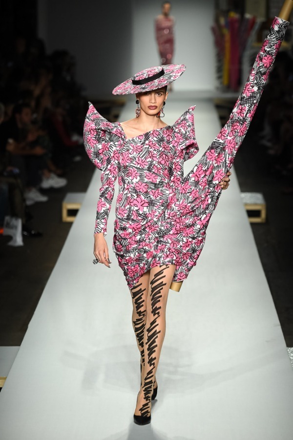 モスキーノ(MOSCHINO) 2019年春夏ウィメンズコレクション シルエット - 写真51