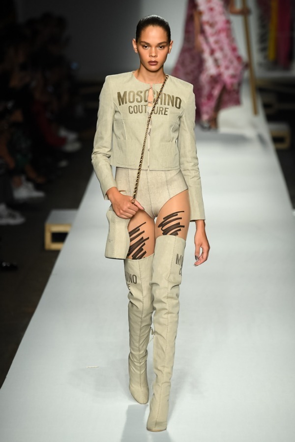 モスキーノ 2019年春夏<span>コレクション</span> - 写真91