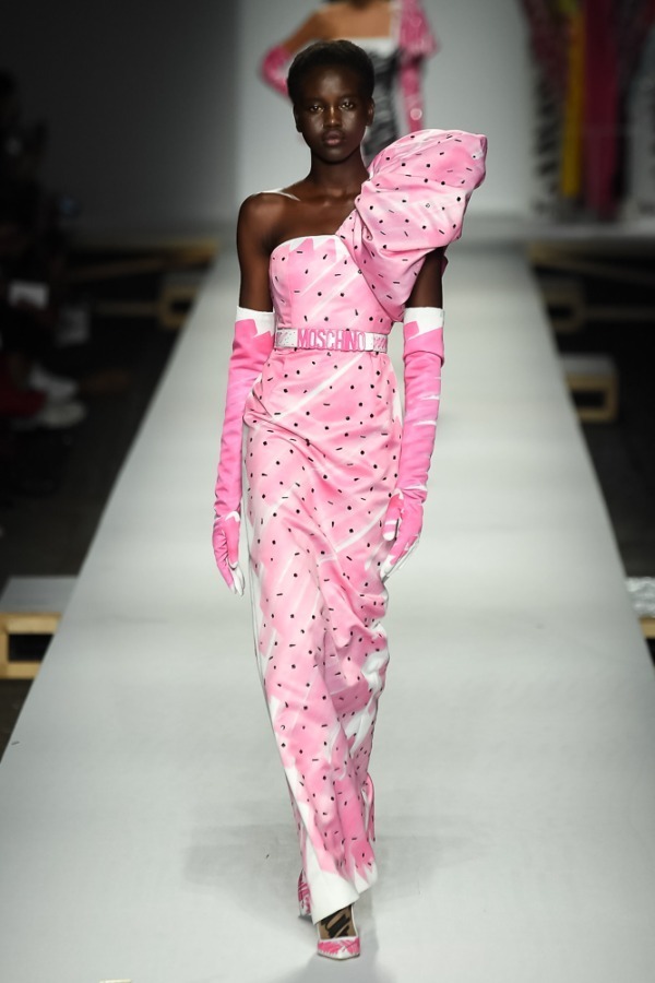 モスキーノ 2019年春夏<span>コレクション</span> - 写真94
