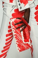 モスキーノ 2019年春夏コレクション - ファッションはドラマティックな時を越えて生まれる｜写真20