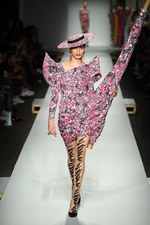 モスキーノ 2019年春夏コレクション - ファッションはドラマティックな時を越えて生まれる｜写真80