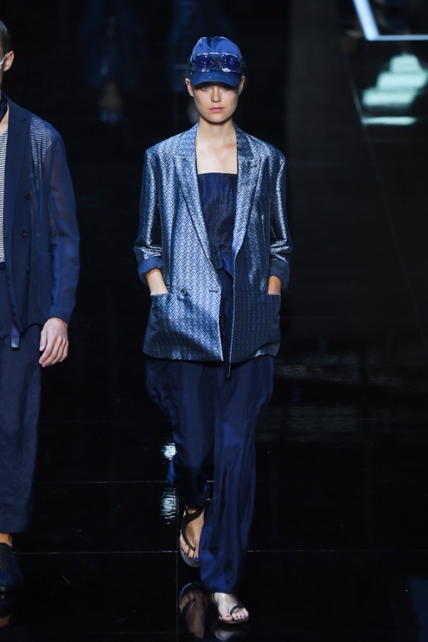 エンポリオ アルマーニ(EMPORIO ARMANI) 2019年春夏ウィメンズコレクション  - 写真61