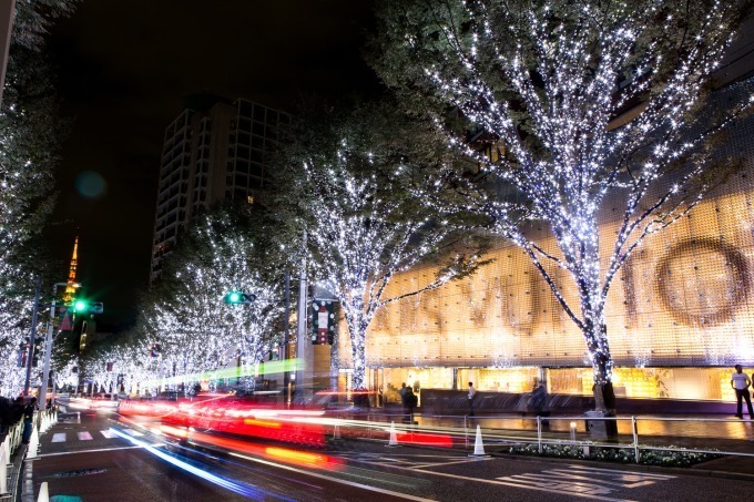 六本木ヒルズのクリスマス、冬の風物詩「けやき坂イルミネーション」はじめ“大人の夜”を演出｜写真2