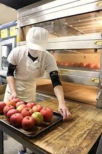 サンクトガーレン、リンゴ500個を使用したフルーツビール「アップルシナモンエール」発売｜写真6