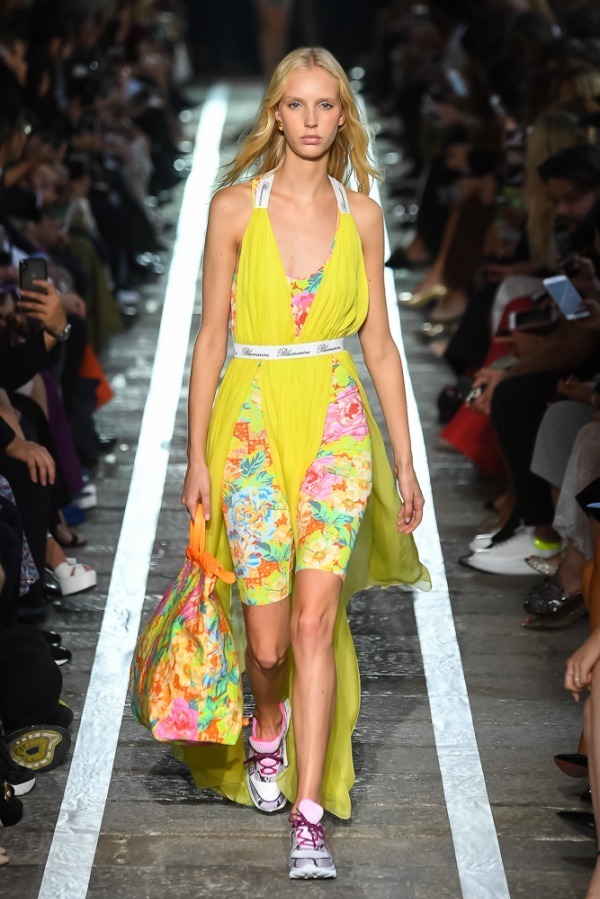 ブルマリン(Blumarine) 2019年春夏ウィメンズコレクション  - 写真33